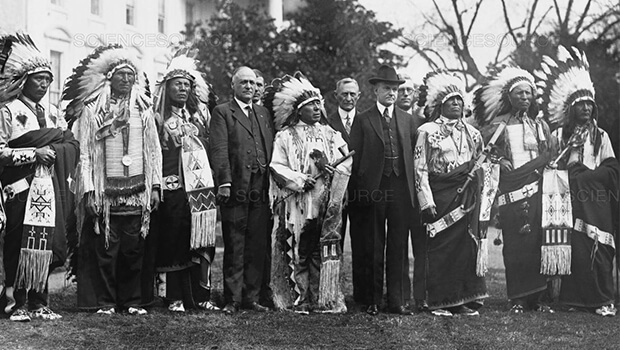 02/06/1924: Quốc hội Mỹ thông qua Đạo luật Công dân Bản địa