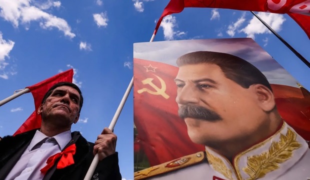 Joseph Stalin - Nghiên cứu quốc tế